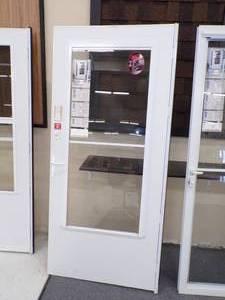 lot 52 image: 36 White Storm Door
