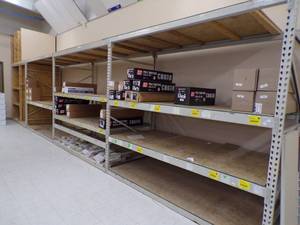 lot 102 image: Pallet Racking