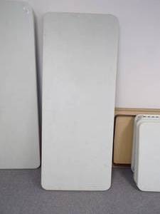 lot 120 image: 6 Folding Table