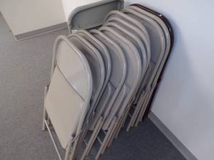 lot 128 image: Folding Chairs