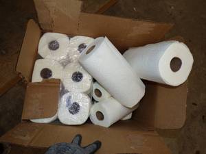 lot 139 image: Sparkl Paper Towels in Box