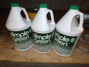 lot 147 image: Simple Green - 3