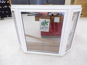 lot 164 image: Bay window