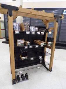 lot 165 image: Pergola  Display and Contains