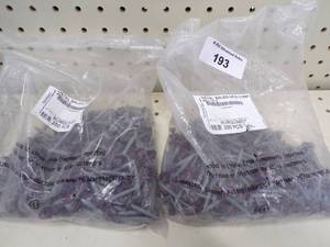 lot 193 image: 10 x 1 12 Burgandy Screws - 2 Bags