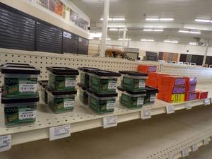 lot 209 image: Big Timber 7 x 1 14 Sandstone Molding and Trim Screws