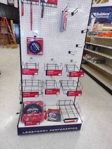 lot 222 image: Norske Blades and Milwaukee Sawzall Blades