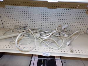 lot 225 image: Electric Power Strips