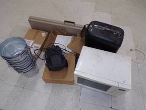 lot 238 image: Paper Shredder, Microwave, Electric Heater