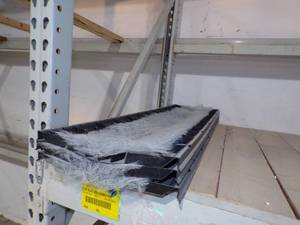 lot 282 image: 12x4 Black Ridge runner Vent - 3