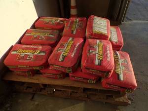 lot 290 image: 15 Bags of Quickset