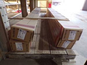 lot 294 image: Vinyl Siding Smokey Gray 4 Boxes