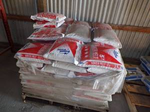 lot 308 image: Partial Pallet of Ice Melt 20# bags - Appo 60 Bags