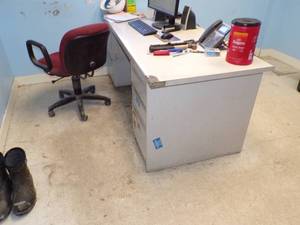 lot 346 image: Office - Desk, Chair, 2 File Cabinet, 2 Cabinets with Countertop