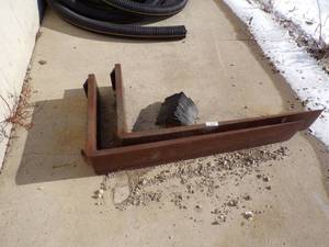 lot 354 image: 4 Fork Lift Forks