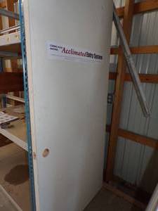 lot 365 image: Entry Door 36