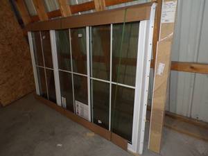lot 380 image: 83 x 52 Triple Window