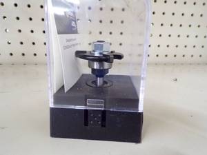 lot 189 image: Trex Groove Router Bit F-5983-CRBT