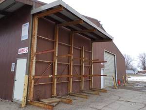 lot 420 image: Cantilever Racking 25 with Roof