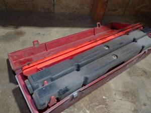 lot 426 image: Emergency Truck Reflective Triangle with Case set of 3