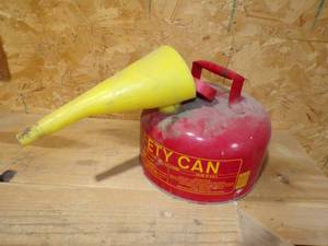 lot 431 image: 2 Gallon Eagle Safety Can