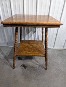 Oak End Table with Lower Shelf - Turned Legs, Vintage 28in L x 18in D