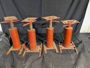 Industrial Screw Jacks with Base Plates (Lot of 4)
