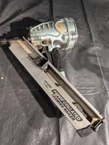Hitachi NR90AD Framing Nailer - Paper-Collated, 3-12 in