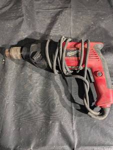 Milwaukee Heavy-Duty Hammer Drill 12 in (13 mm) - Corded