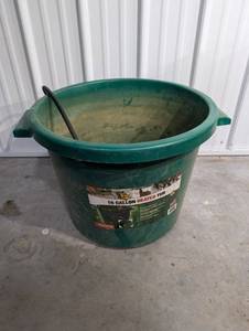 16 Gallon Heated Tub - Built-In Electric Heater