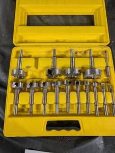 Router Bit Set in Yellow Case - Mixed Sizes 18 in to 34 in