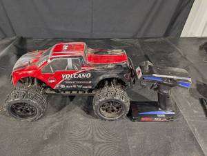 Redcat Volcano 4x4 RC Monster Truck with 2.4GHz Radio