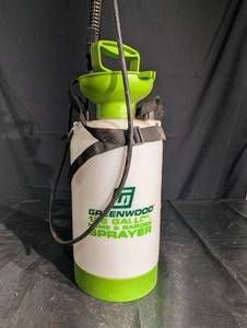 Greenwood 1.25-Gallon Home & Garden Sprayer