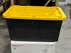 lot 11 image: Greenmade 27 Gallon Professional Grade Tote NEW