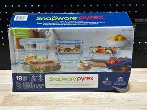 lot 16 image: Snapware Pyrex Glass Food Storage Set New