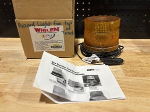 lot 4 image: Whelen Magnetic Strobe Light