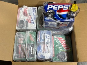 lot 7 image: Star Wars Collectible Cans Empty