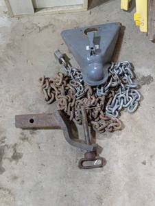 TowingTrailer Lot - Receiving Hitch and Receiver with Pins and Chains