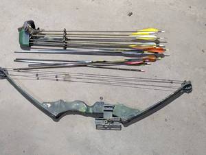Vintage Compound Bow with Arrows