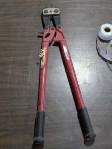 Professional Grade Rigid Bolt Cutter