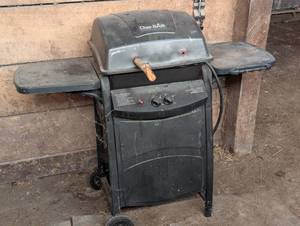Char-Broil Gas Grill - 2 Burner