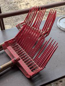 Set of 4 - Durafork Stable Fork With Red Polycarbonate Tines And 52 Inch Handle