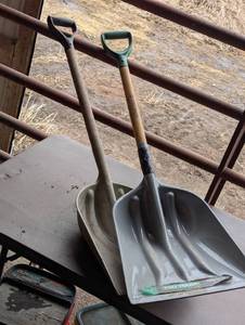 Pair of Poly Scooping Shovels