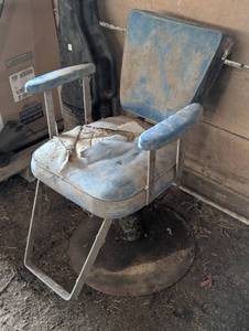 Vintage Barber Chair - DIY Project