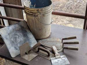 ConcreteMud Finishing Lot - 7 Piece - Trowels, Edger, Holder Plate