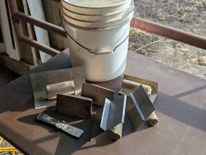 Concrete Tool Lot - Bucket of 7 Finishing Tools