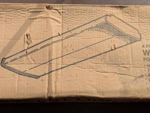 4 Foot Wrap Around Shop Light