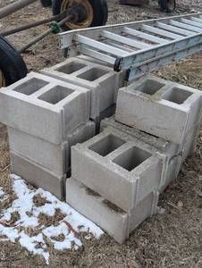 16 - Large Cinder Blocks - Standard