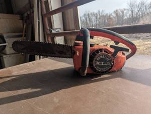 Homelite XL 2 Chain Saw