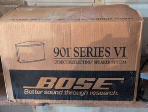 901 Bose Speaker - Wood Grain